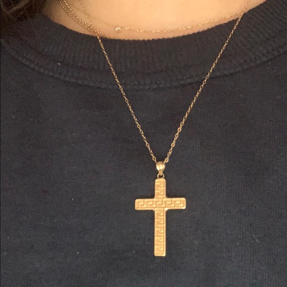 10k GOLD CROSS GREEK NECKLACE